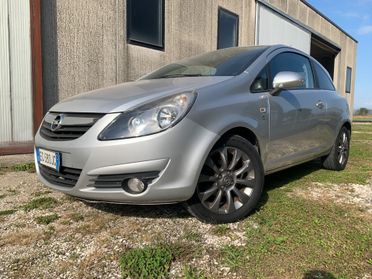 Opel Corsa 1.3 CDTI 75CV