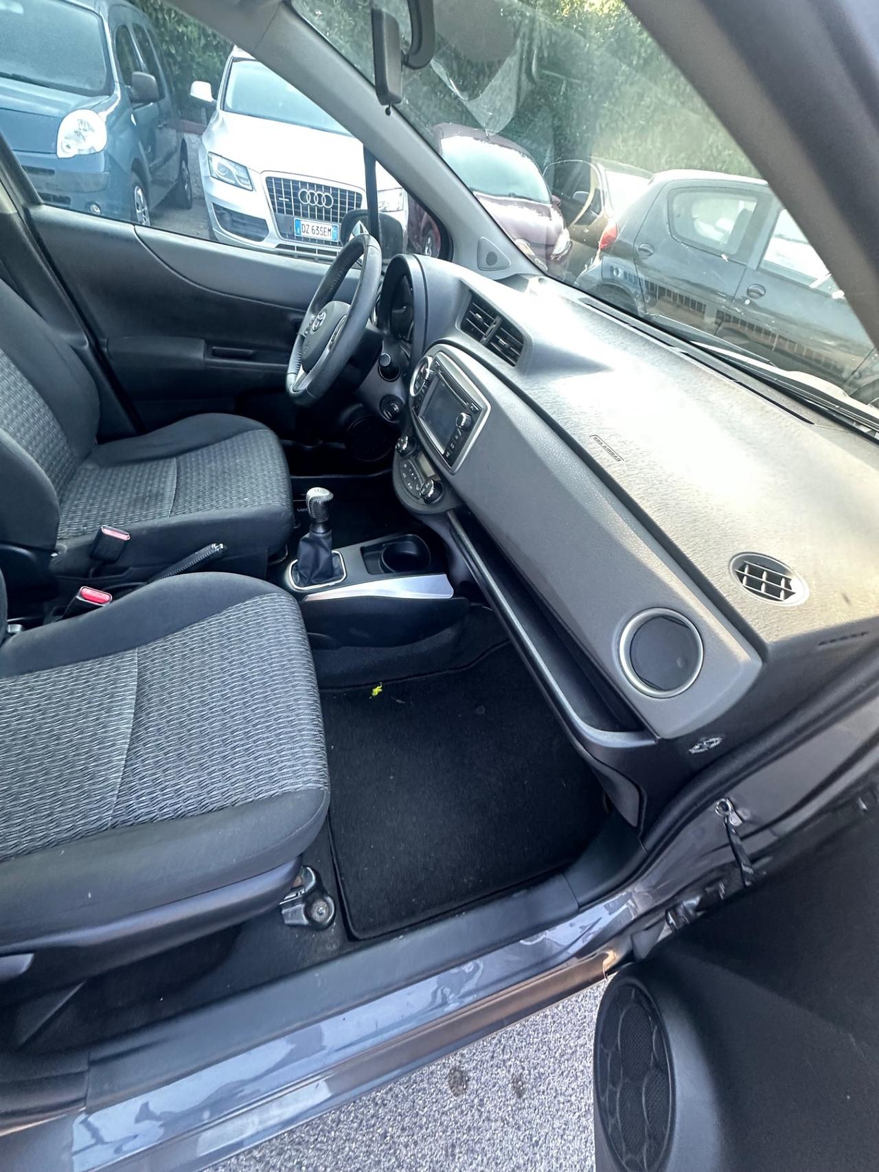 Toyota Yaris 1.0 5 porte Lounge