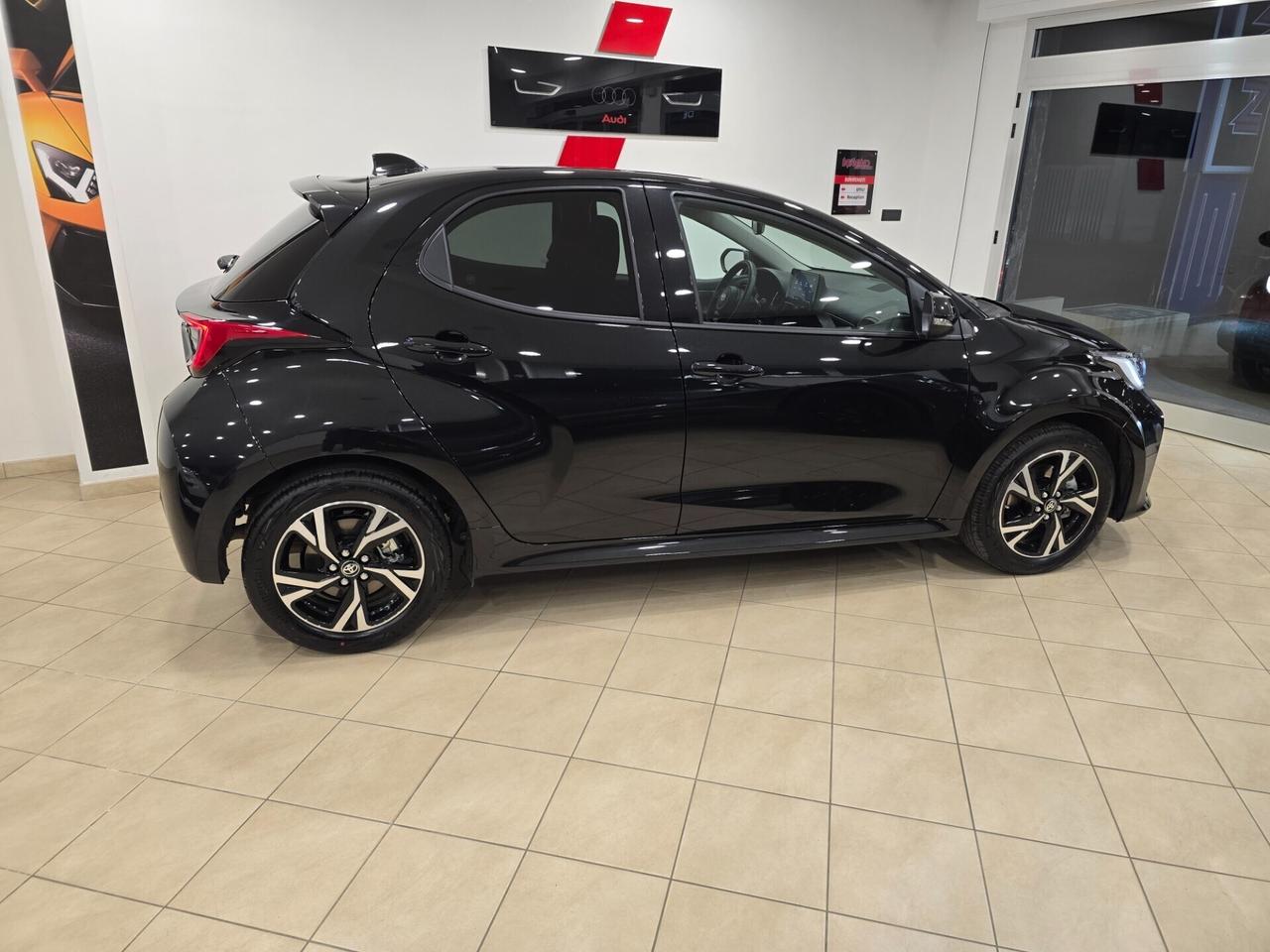 Toyota Yaris 1.5 Hybrid 5 porte Trend