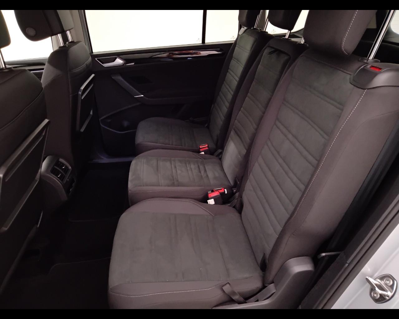 VOLKSWAGEN Touran III 2015 - Touran 2.0 tdi Executive dsg