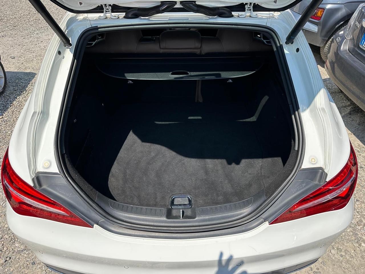 Mercedes-benz CLA 200 d Automatic Premium AMG