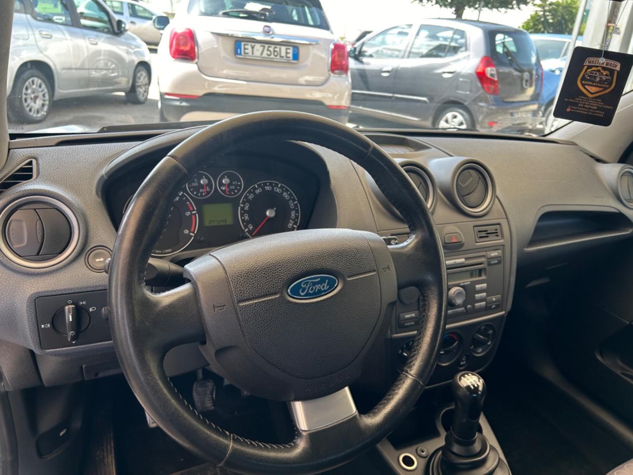 Ford Fiesta 1.4 TDCi 5p. Ghia