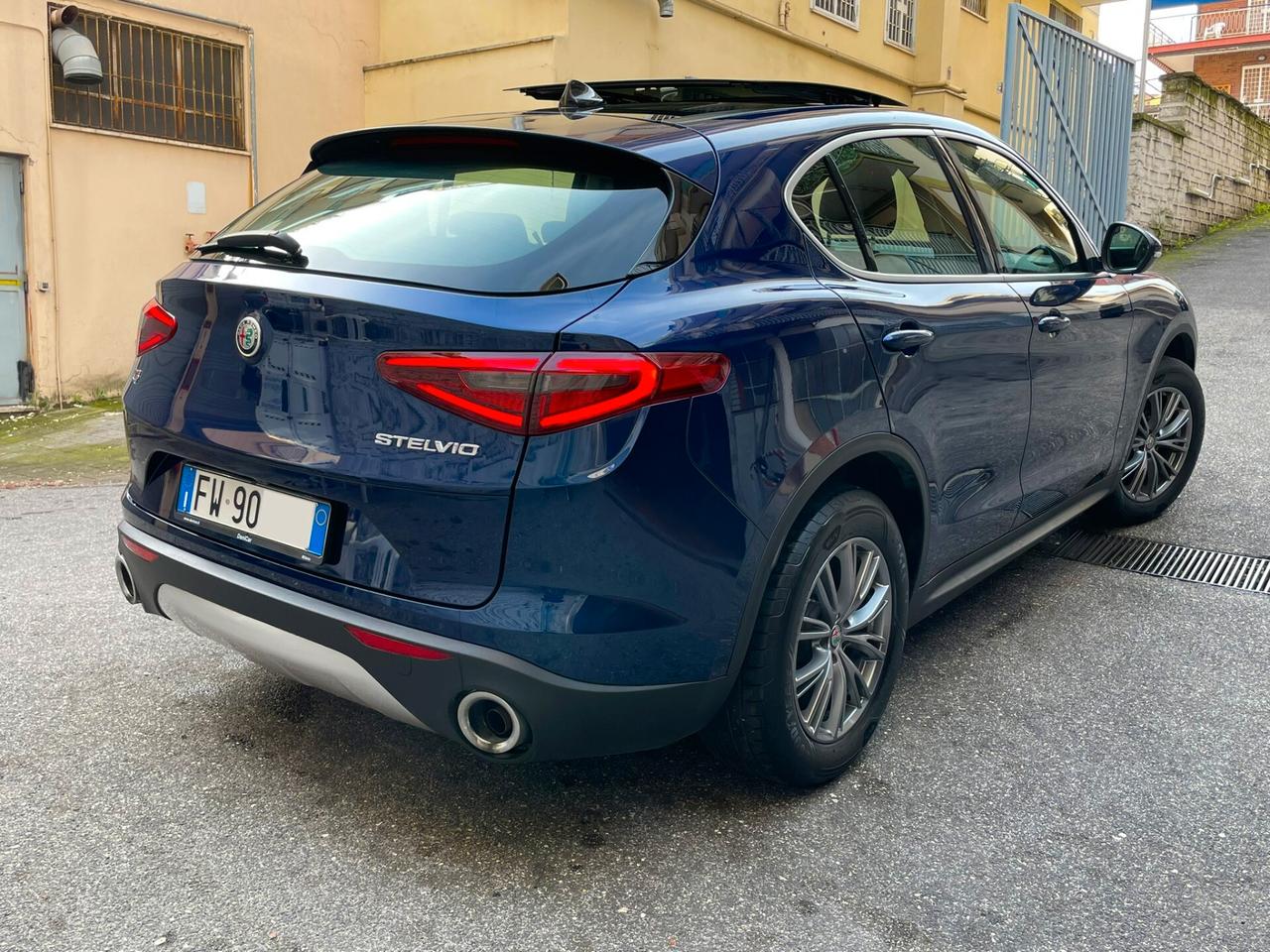 Alfa Romeo Stelvio 2.2 TD 190cv Executive Q4 Tetto Pelle Navi Retroc