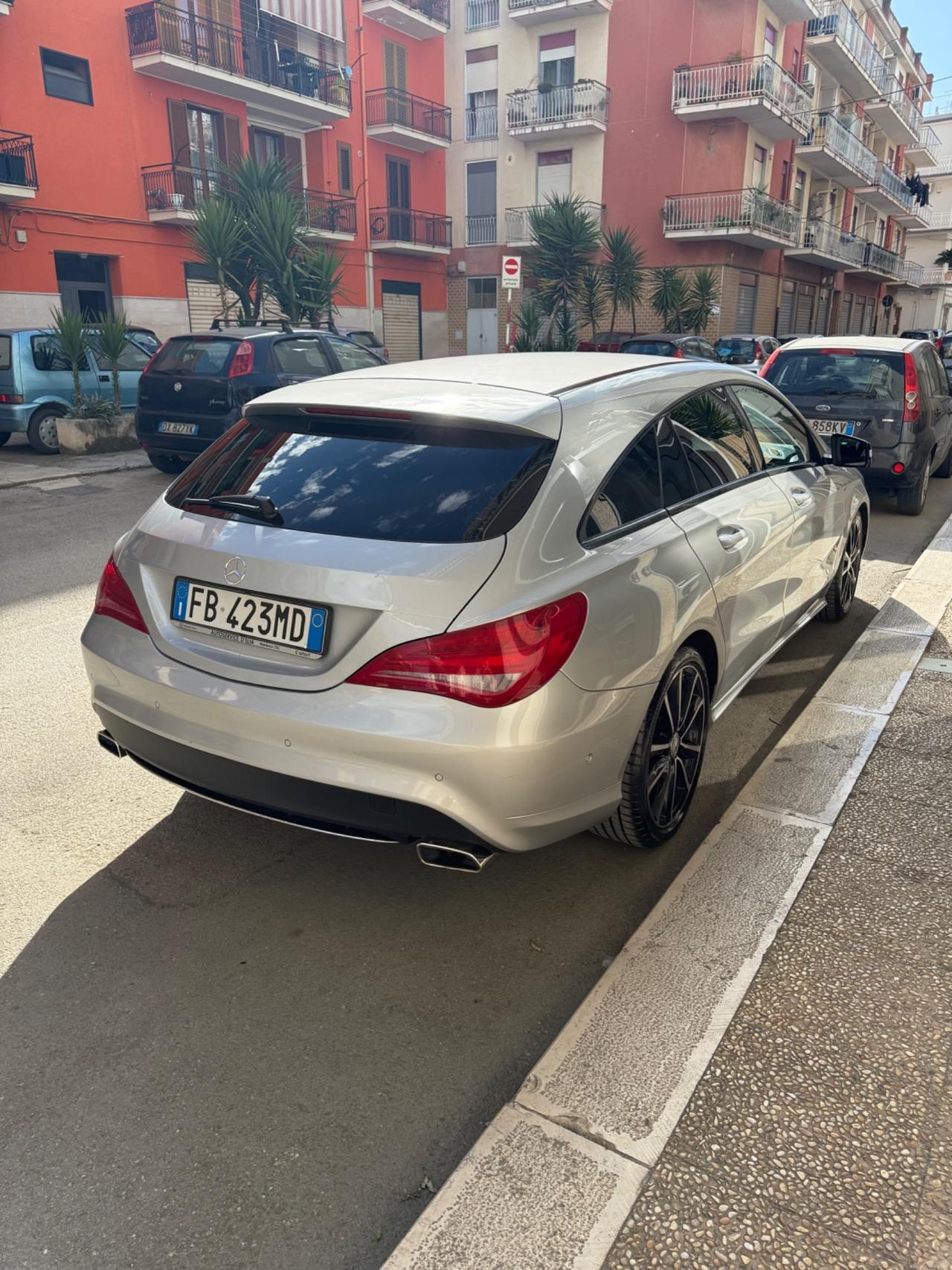 Mercedes-benz CLA 200 CLA 200 d Automatic Premium Dark Night
