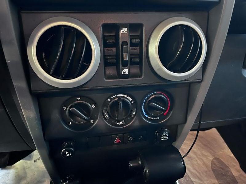 Jeep Wrangler Wrangler Unlimited 2.8 CRD Sahara Auto