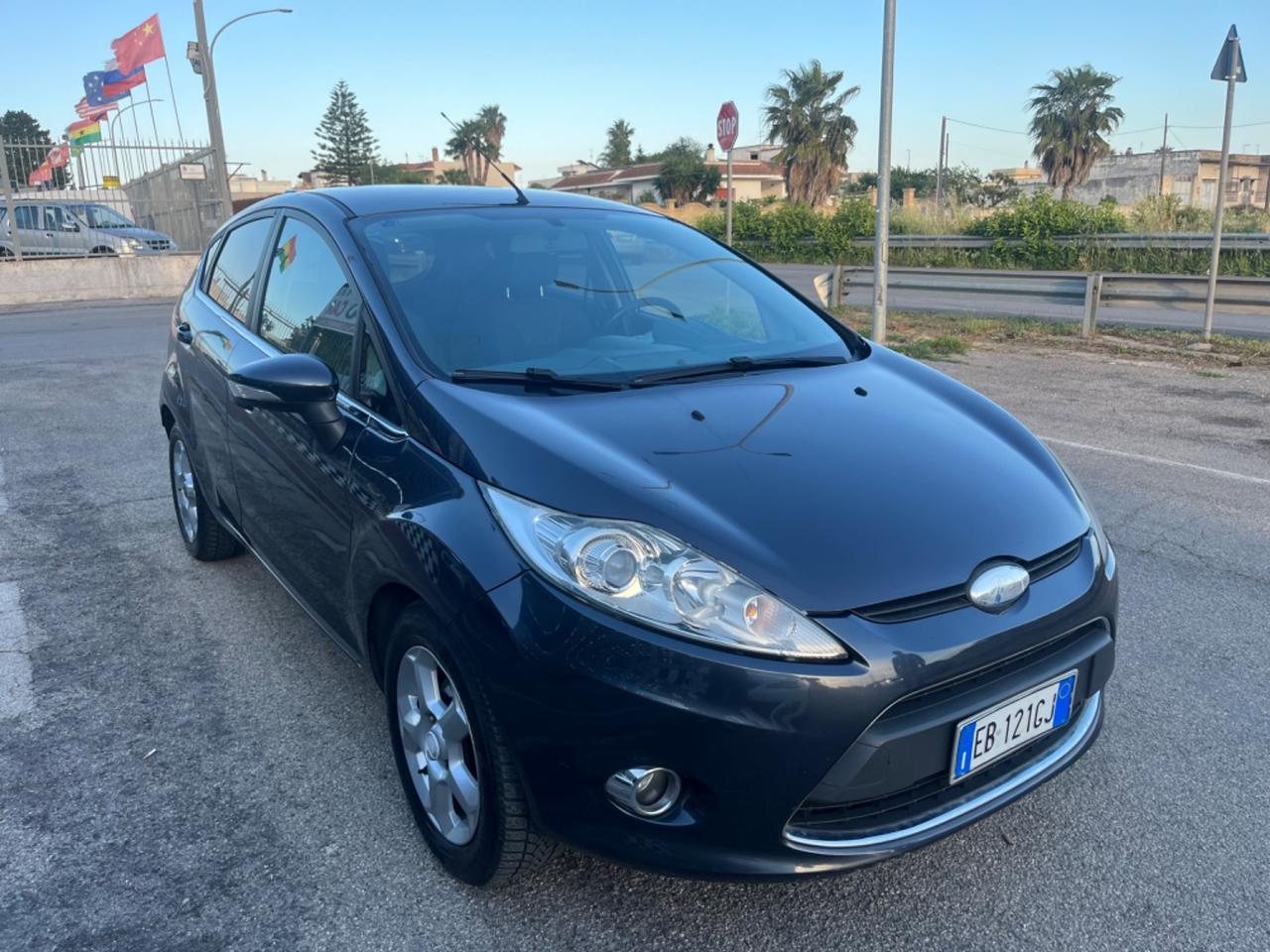 Ford Fiesta 1.4 5 porte Bz.- GPL Titanium Unipro 2010