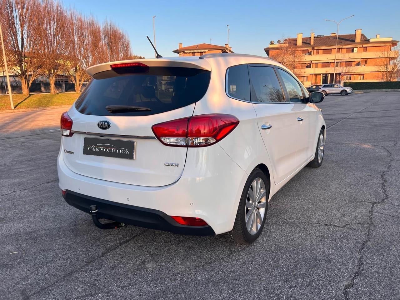 Kia Carens 1.7crdi 115cv GANCIO TRAINO-OK NEOPATENTATI