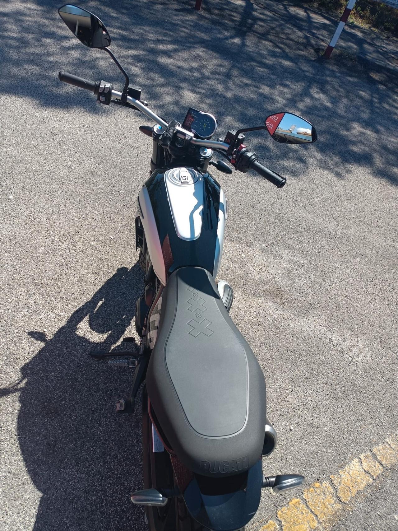 Ducati Scrambler ICON BLACK