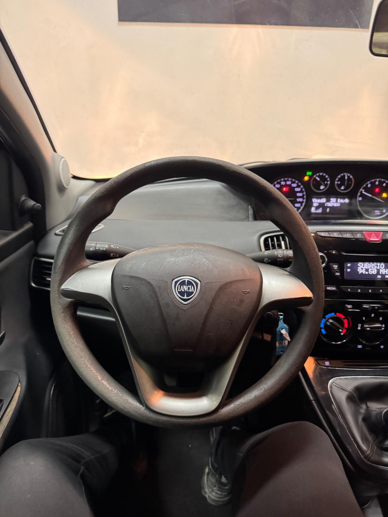 Lancia Ypsilon 1.2 69 CV 5 porte GPL Ecochic Gold