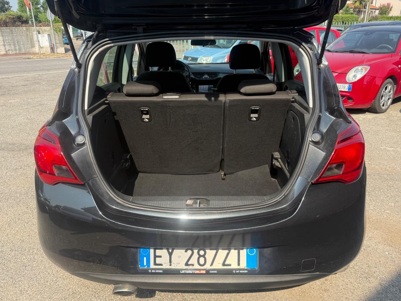 Opel Corsa 1.2 5 porte b-Color