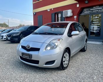 Toyota Yaris 1.3 benzina con cambio automatico!