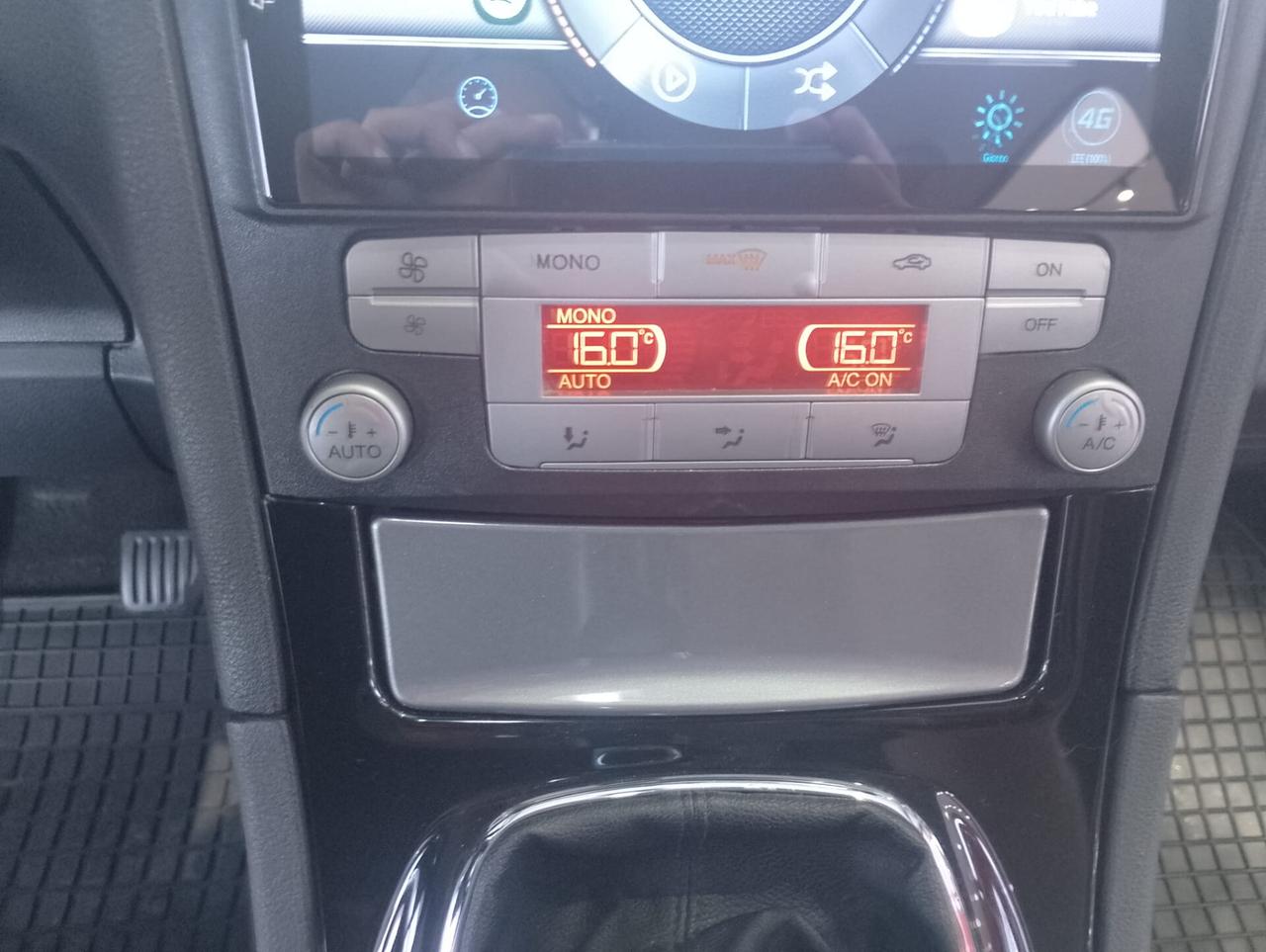 Ford S-Max 1.8 TDCi 125CV Titanium Posti 7