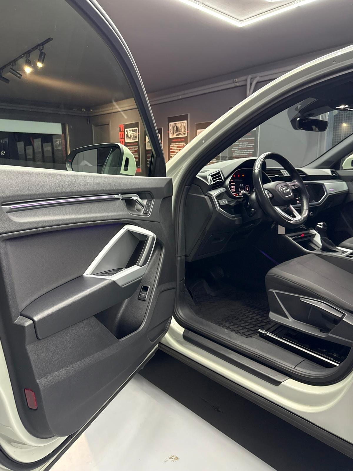 Audi Q3 SPB 40 TDI quattro S tronic Business Plus