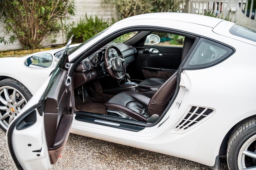 Porsche Cayman 2.9