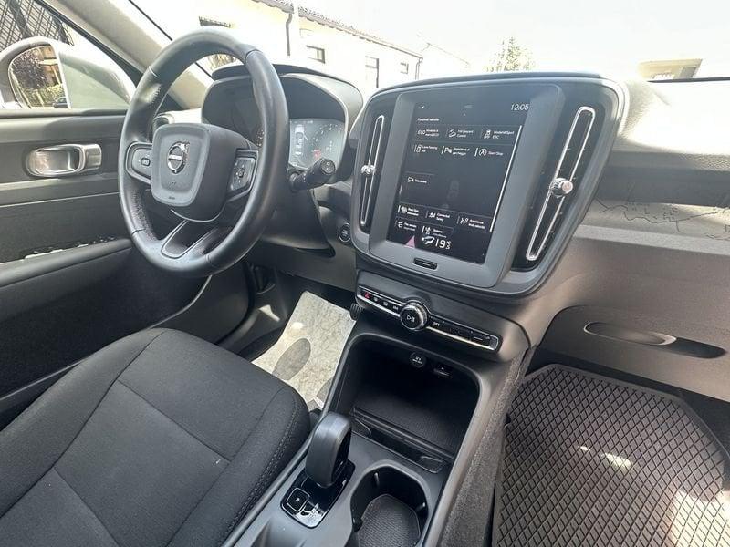 Volvo XC40 T2 automatico Essential