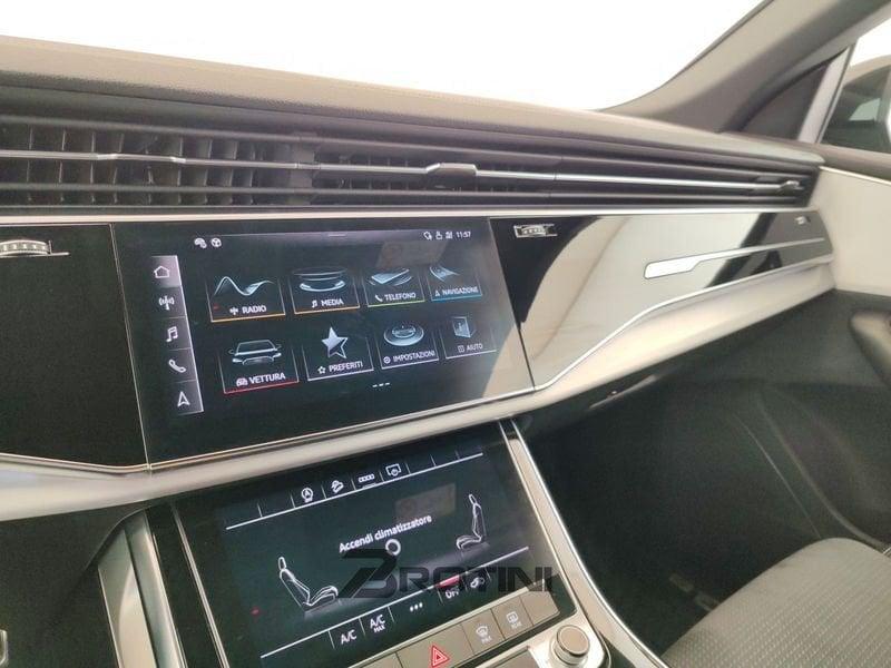 Audi Q8 Q8 3.0 tdi mhev S line edition quattro 231cv tiptronic