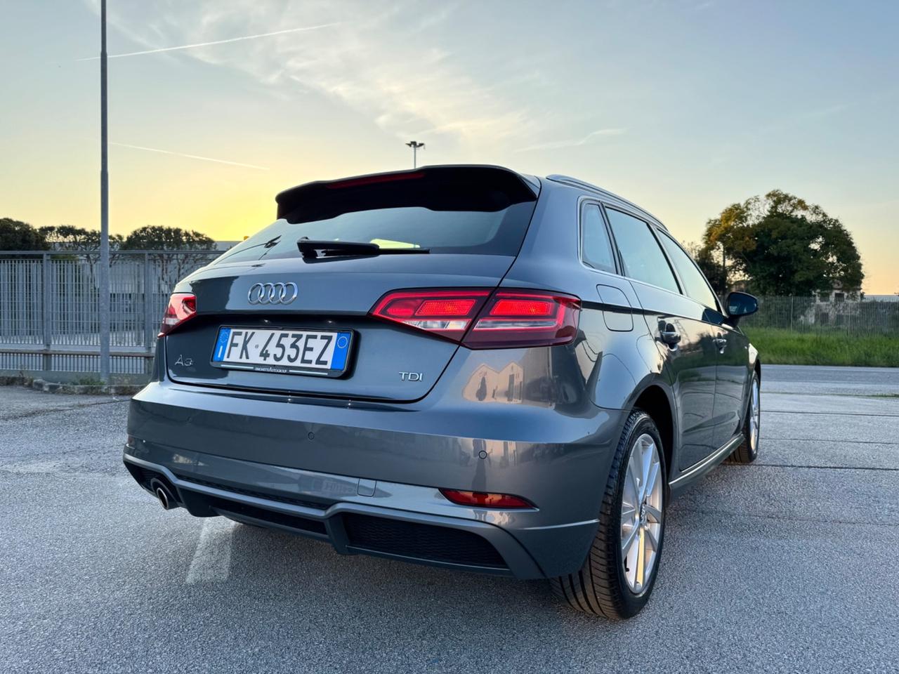 AUDI A3 1.6 Tdi Sportback S-LINE - Led Navi 17