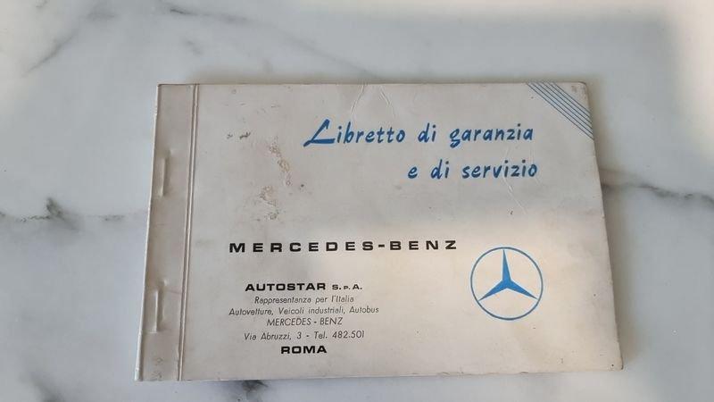 Mercedes-Benz W115 200 200 8 - condizioni impeccabili