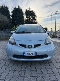 Toyota Aygo 1.0 12V VVT-i 5 porte Sol