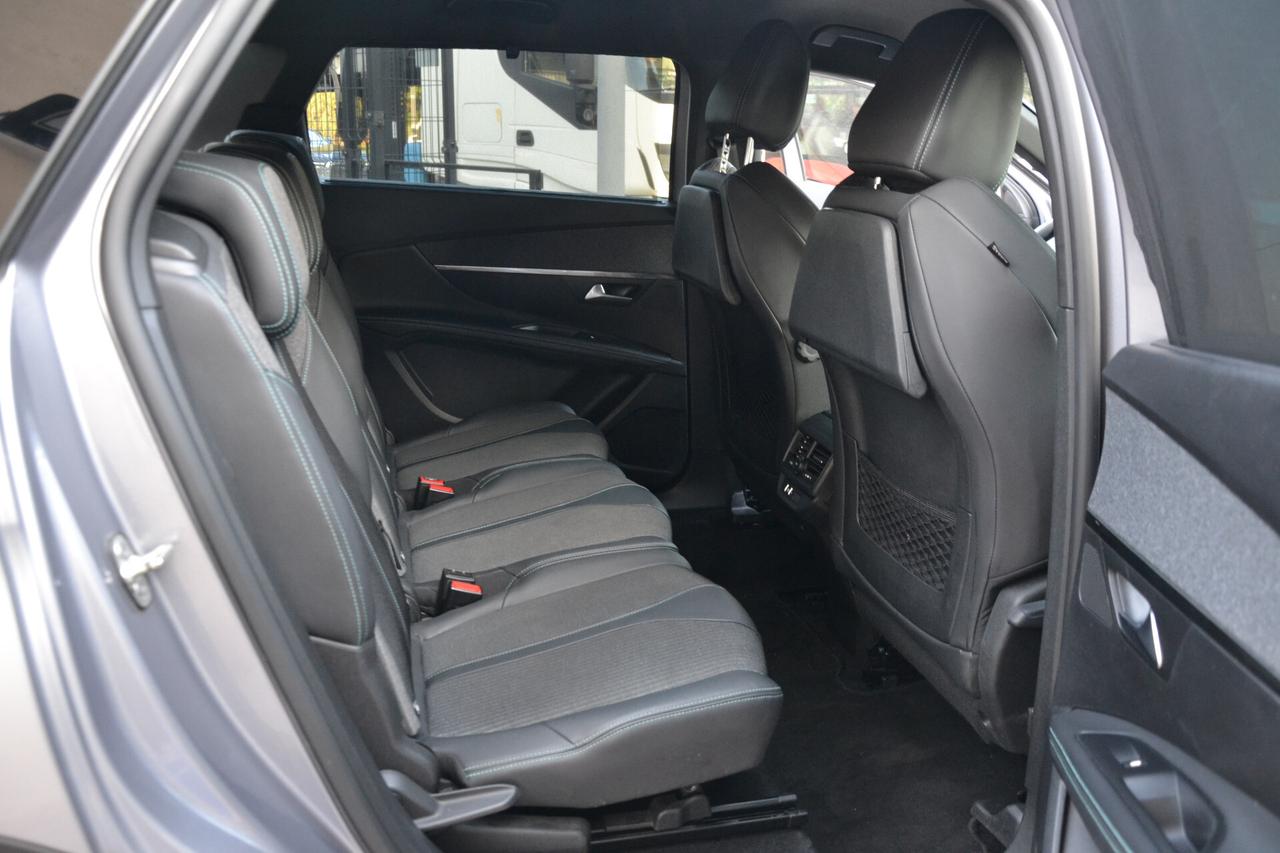 Peugeot 5008 1.5 HDi 130CV EAT8 ALLURE PELLE+RCAM+NAVI+FULL LED