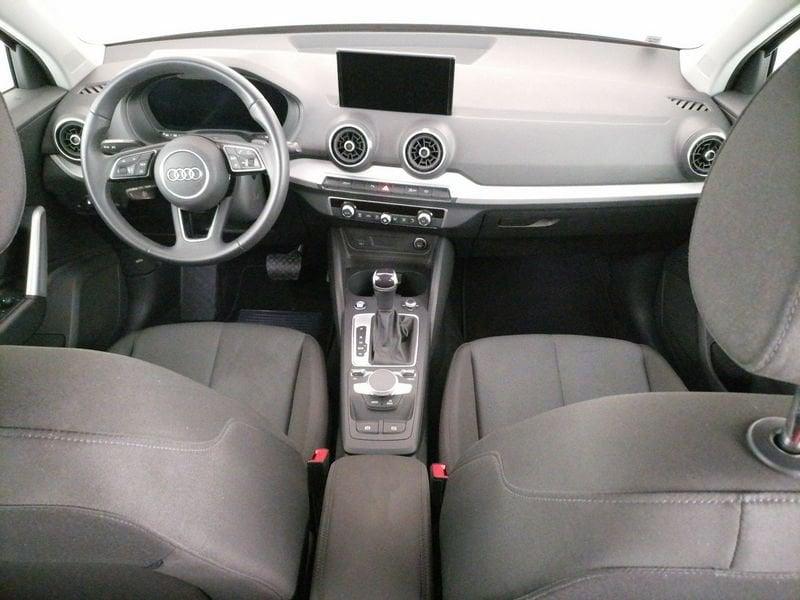 Audi Q2 35 1.5 tfsi Admired s-tronic