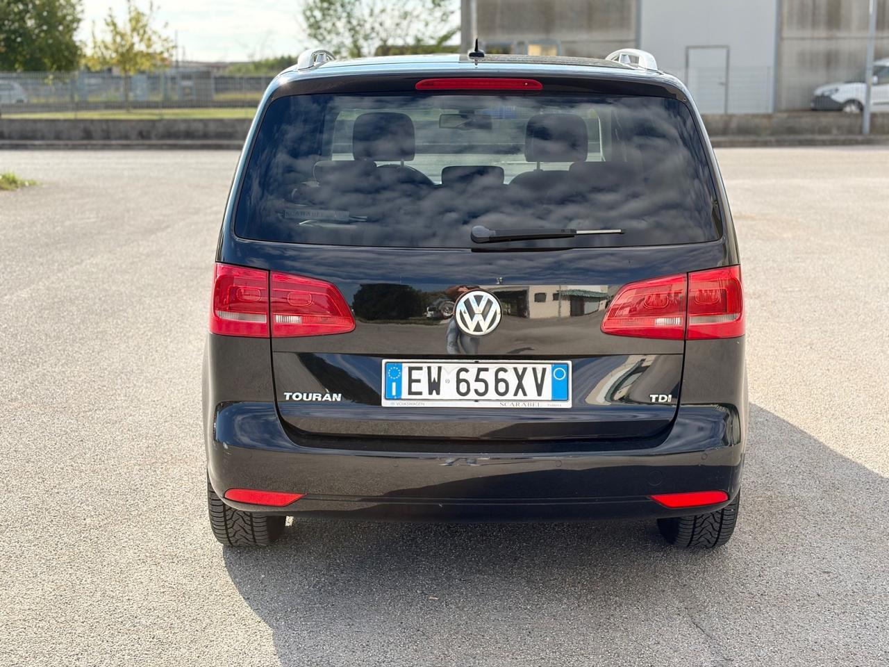 Volkswagen Touran 1.6 TDI 2014 7 posti