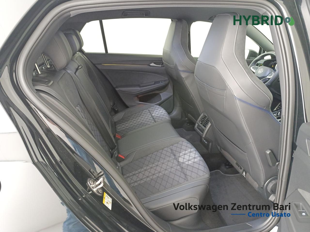 Volkswagen Golf 1.5 etsi r-line 150cv dsg