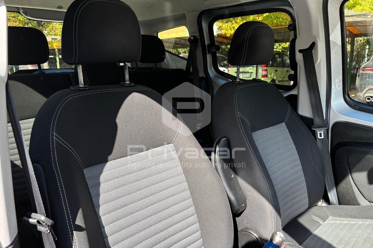 FIAT QUBO 1.3 MJT 80 CV Trekking