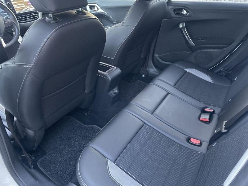 Peugeot 2008 2008 1.6 e-hdi 8v Allure NAVI+CLIMA AUTO+PACK LUCI