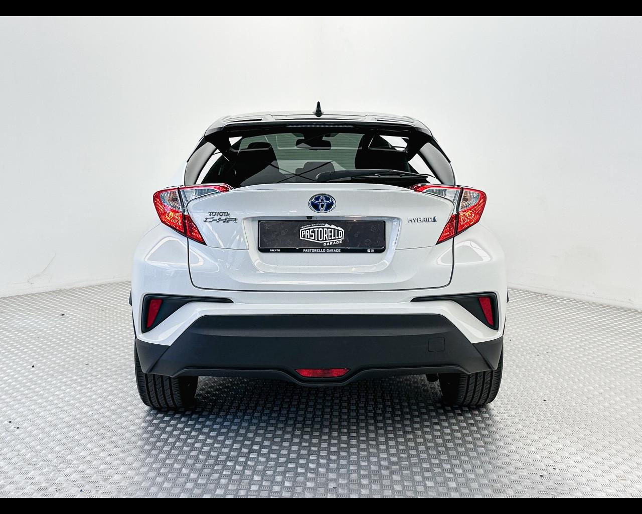 TOYOTA C-HR (2016-2023) - C-HR 1.8 Hybrid E-CVT Trend