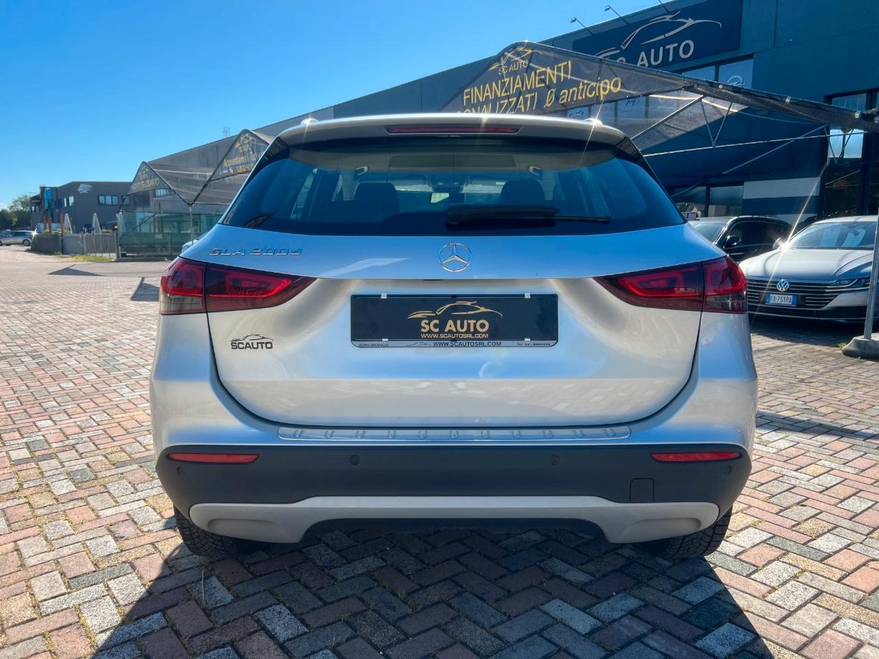 Mercedes GLA 200 d Business Extra auto