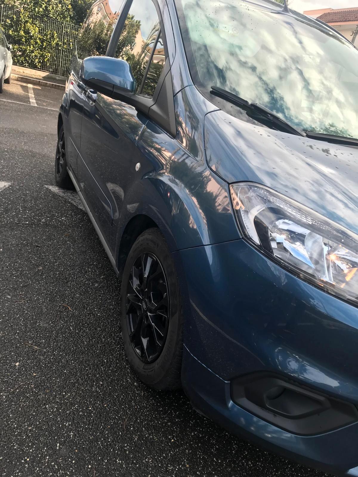 Ford Tourneo Courier 1.5 tdci 75cv plus