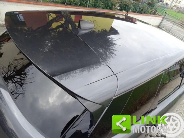 LAND ROVER Range Rover Evoque 2.0D I4 180 CV AWD Auto R-Dynamic SE