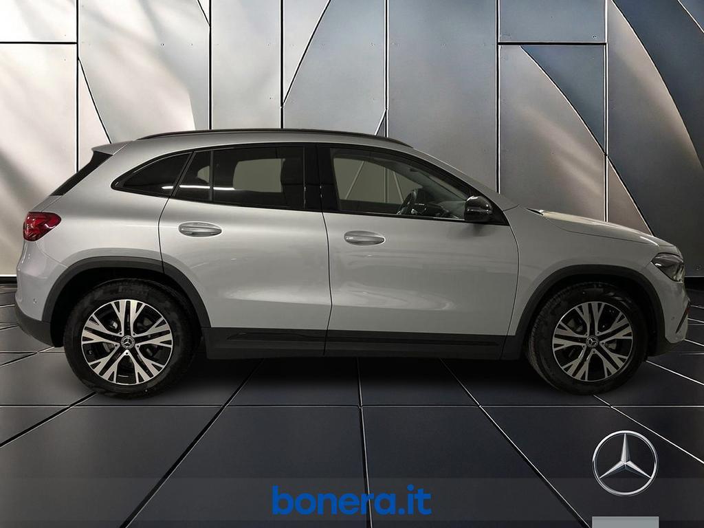 Mercedes GLA 200 200 D Progressive Advanced Plus 8G-DCT