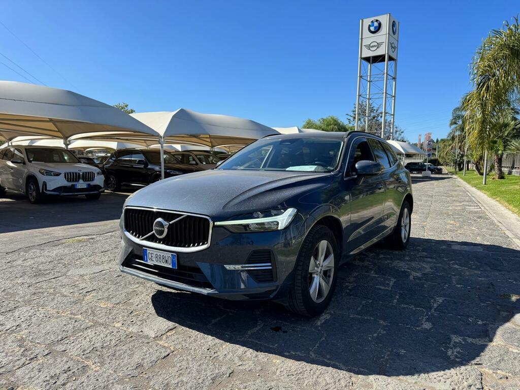 Volvo XC60 2.0 B4 Momentum Auto