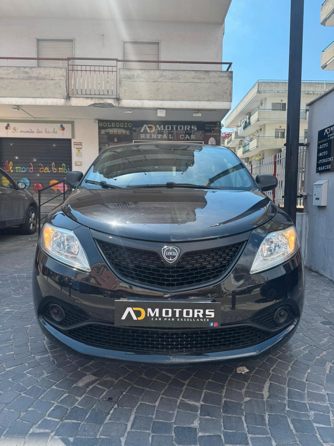 Lancia Ypsilon 1.2 69 CV 5 porte GPL Ecochic Gold