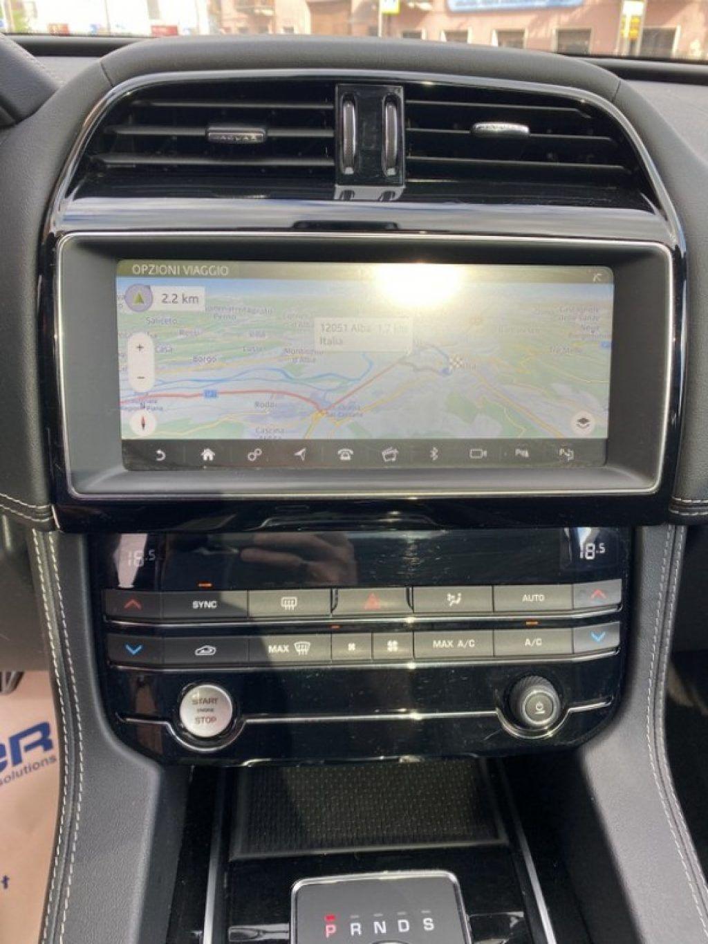 Jaguar F-Pace 2.0 D 240 CV AWD aut. R-Sport NAVI-CAM-LED-PANO-20