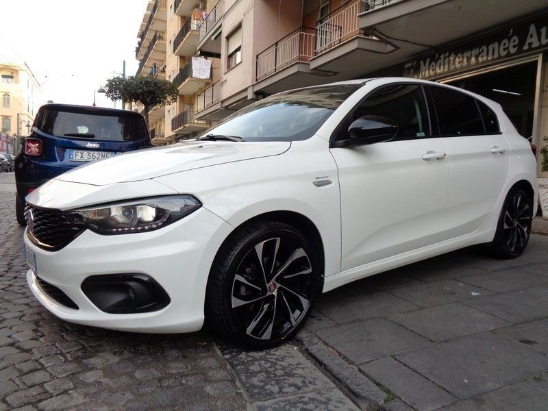 Fiat Tipo 1.6 Mjt S&S 5 porte S-Design