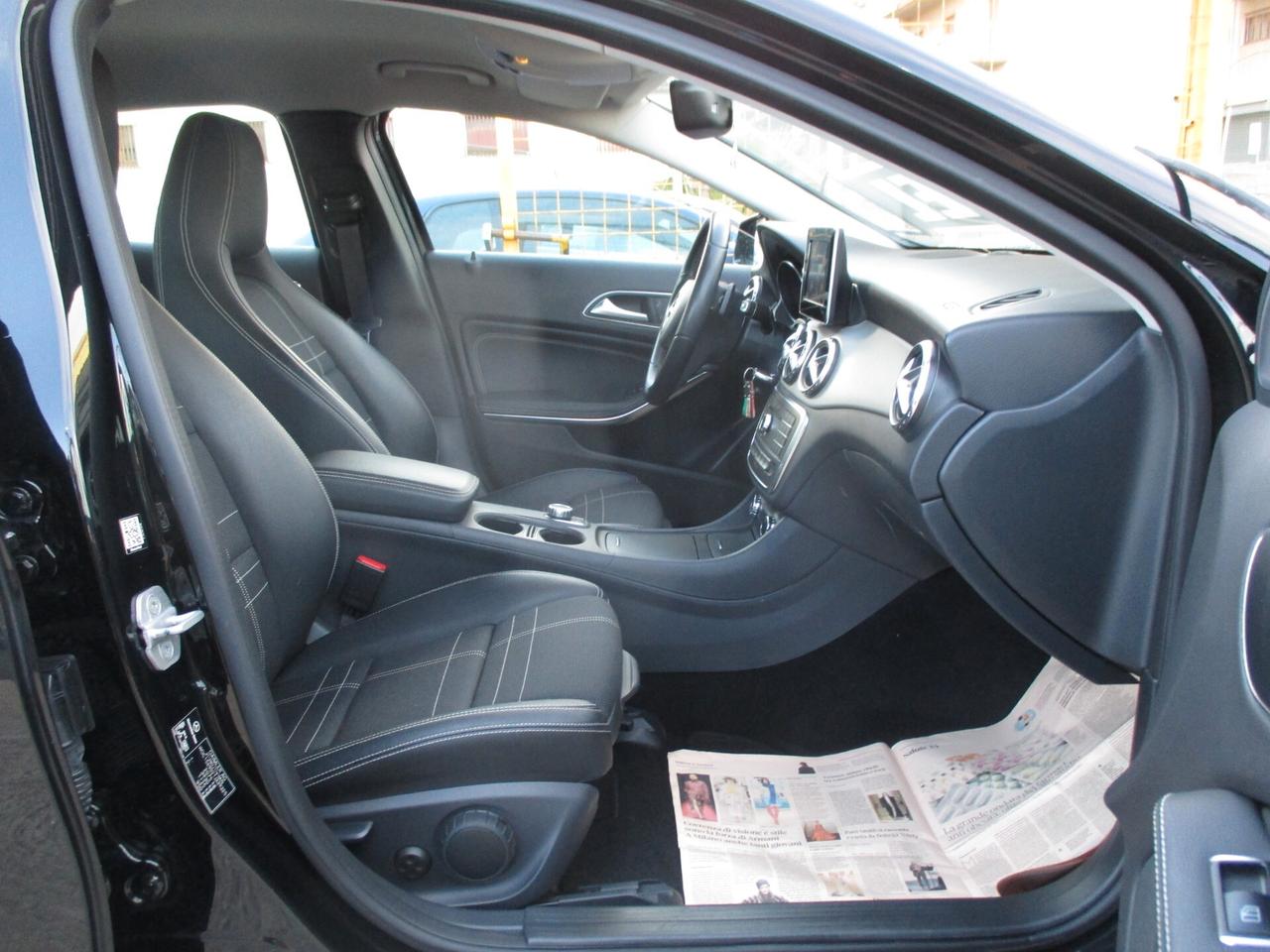 Mercedes-benz GLA 200 d Automatic PARI AL NUOVO