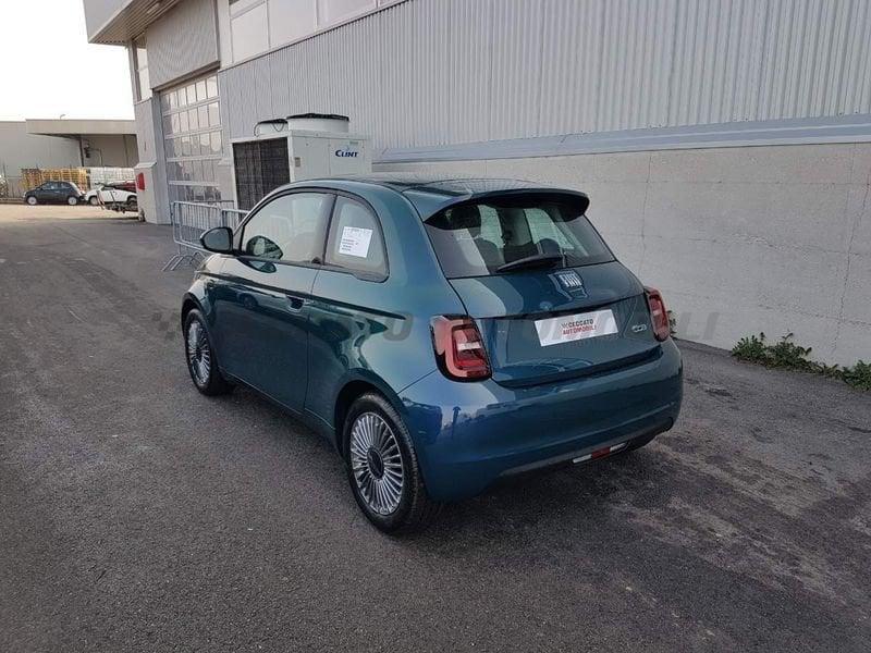 FIAT 500e LA NUOVA 500 Nuova 500 Hatchback My23 La Nuova 500 - 320 Berlina