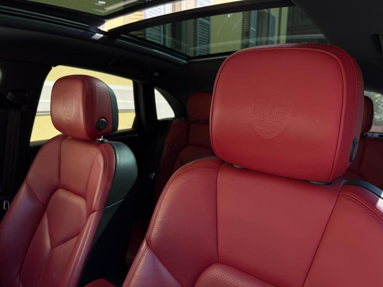 Porsche Macan 2.0 Tetto Pano FULL OPTIONAL IVA ESPOSTA