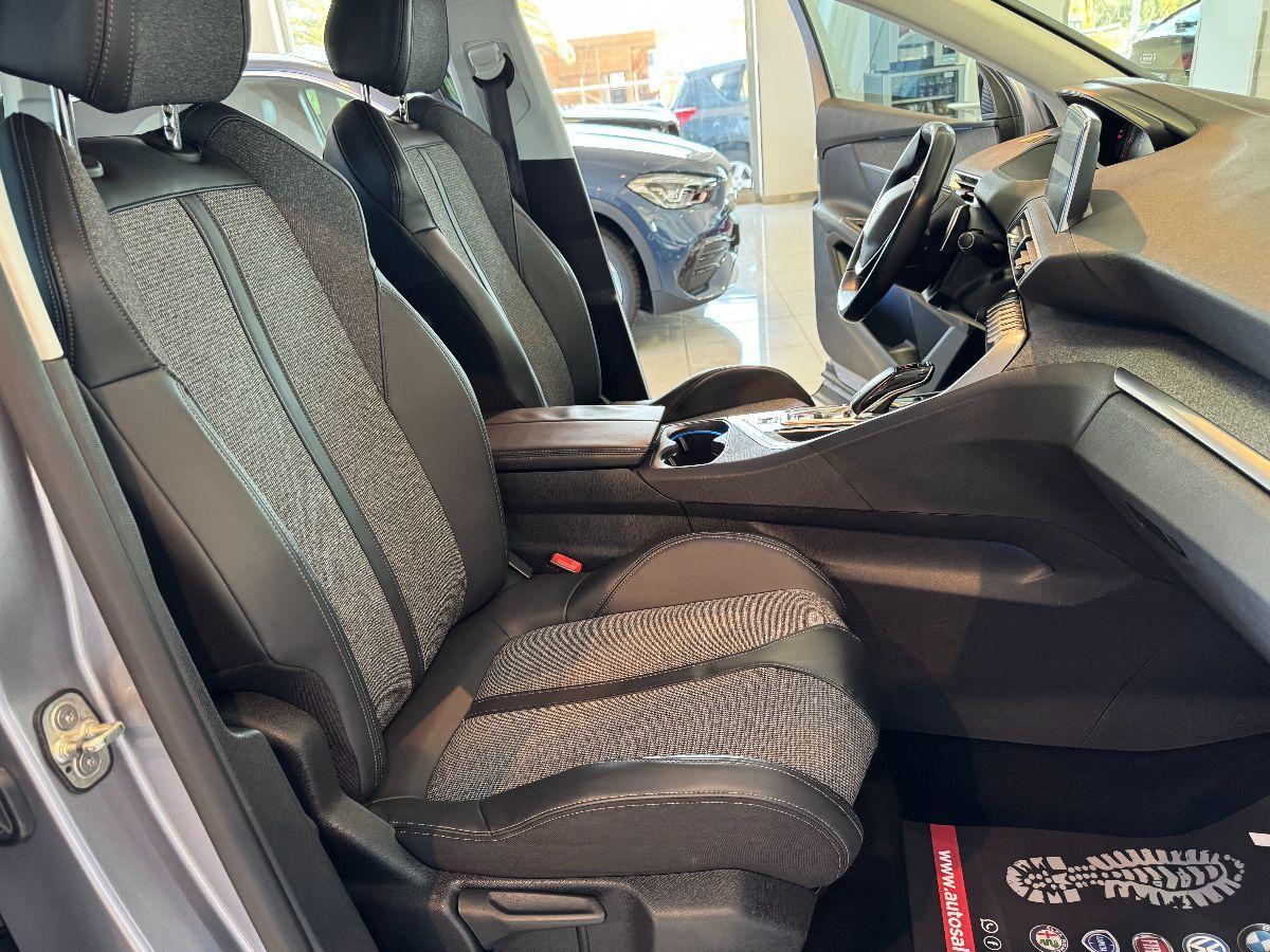 PEUGEOT 5008 1.6 BlueHDi 120cv EAT6 Allure Gancio