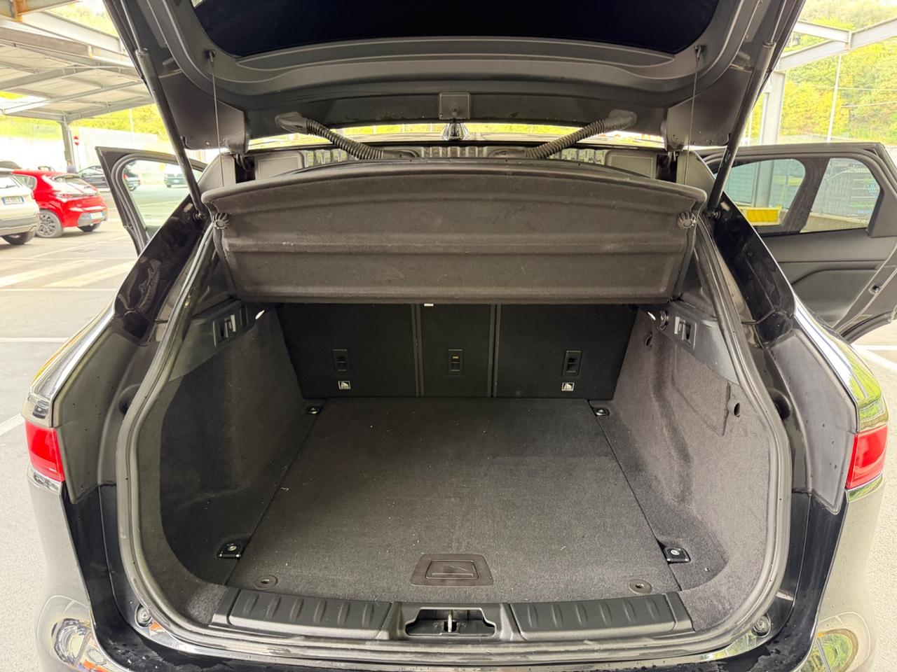 Jaguar F-Pace 2.0 D 180 CV AWD manuale - 2017 euro6