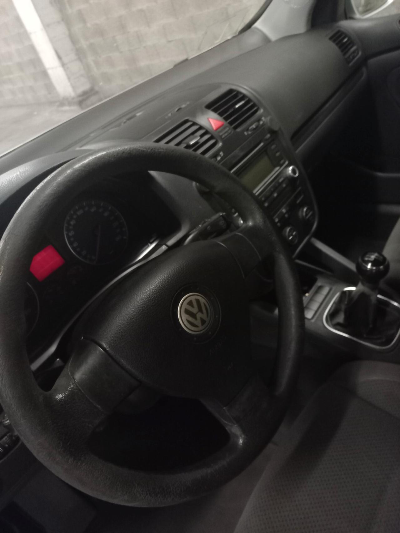 Volkswagen Golf 1.6 16V FSI 5p. Comfortline
