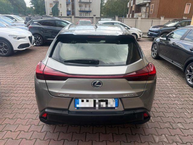LEXUS UX Full Electric UX Hybrid Business