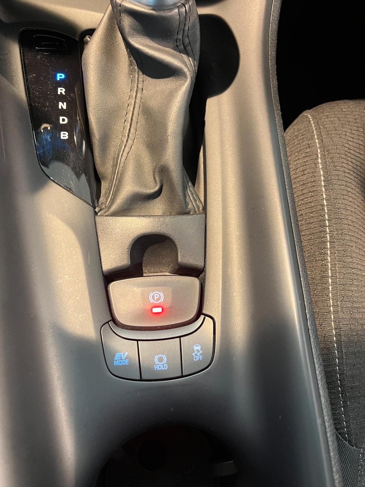 Toyota C-HR 1.8 Hybrid E-CVT Business