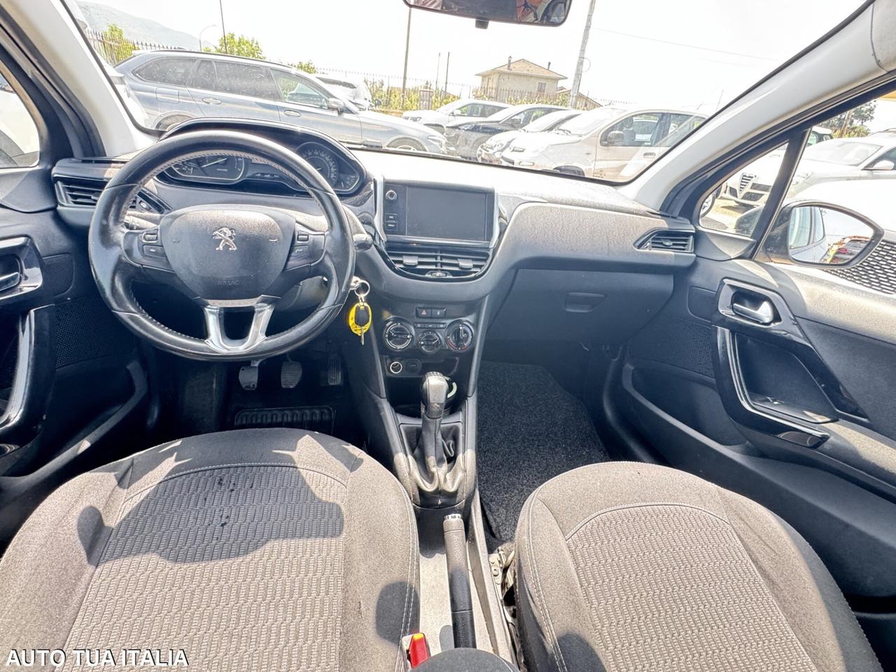 PEUGEOT 208 1.2 BENZINA ADATTA NEOPATENTATI