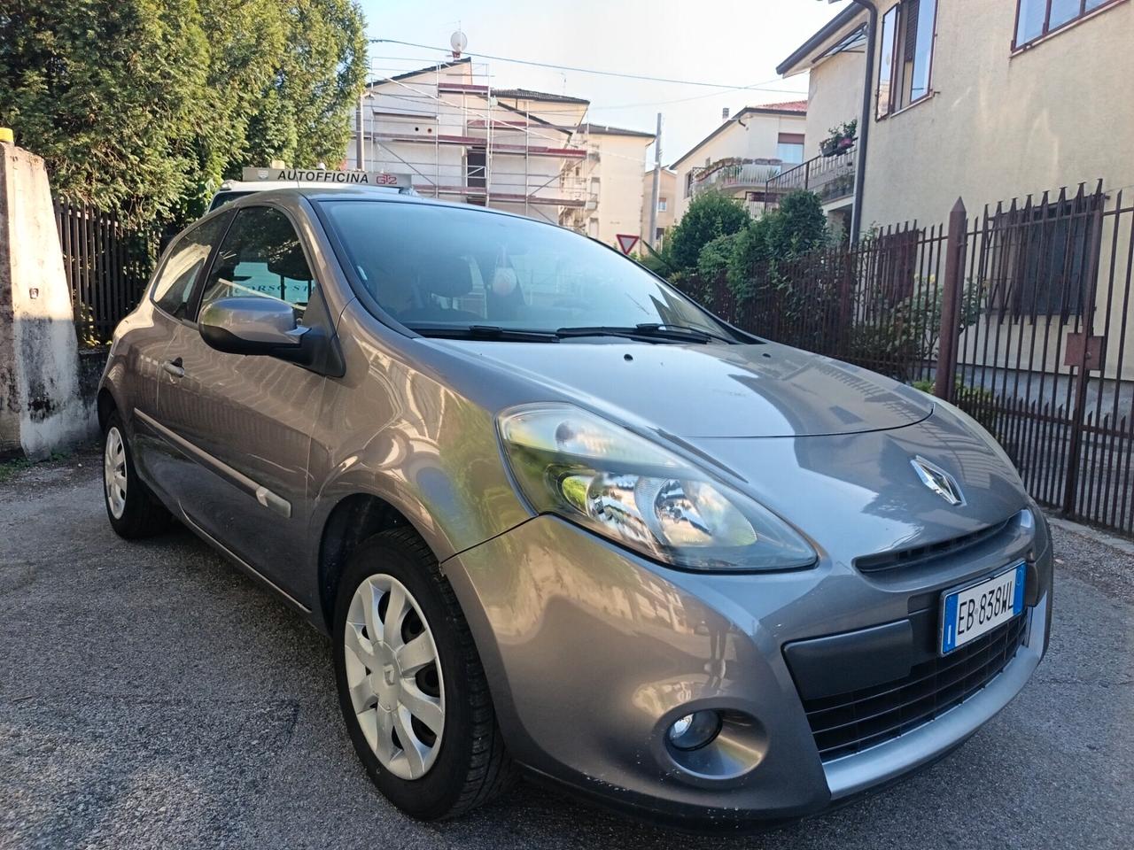 Renault Clio 1.2 16V 3 porte Dynamique