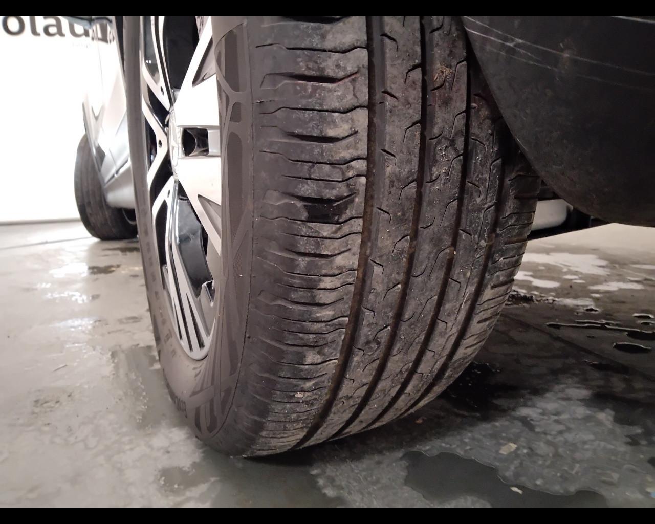 Mercedes-Benz GLB - X247 2023 - GLB 180 d Progressive Advanced auto