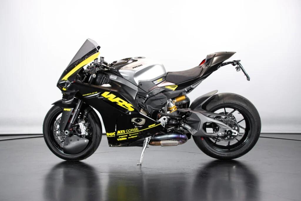 Ducati Panigale V4 S “FRECCIA VERDE” - 2025